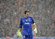 熊猫体育2026-骑士狂胜独行侠，浓眉成为关键先生，一场定义赛季的胜利