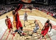 熊猫直播平台-米切尔成为胜负手，勇士鏖战广厦队