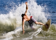 熊猫体育平台-几内亚的绿茵，切尔西的蓝调，基耶萨在命运交叉口的致命一击