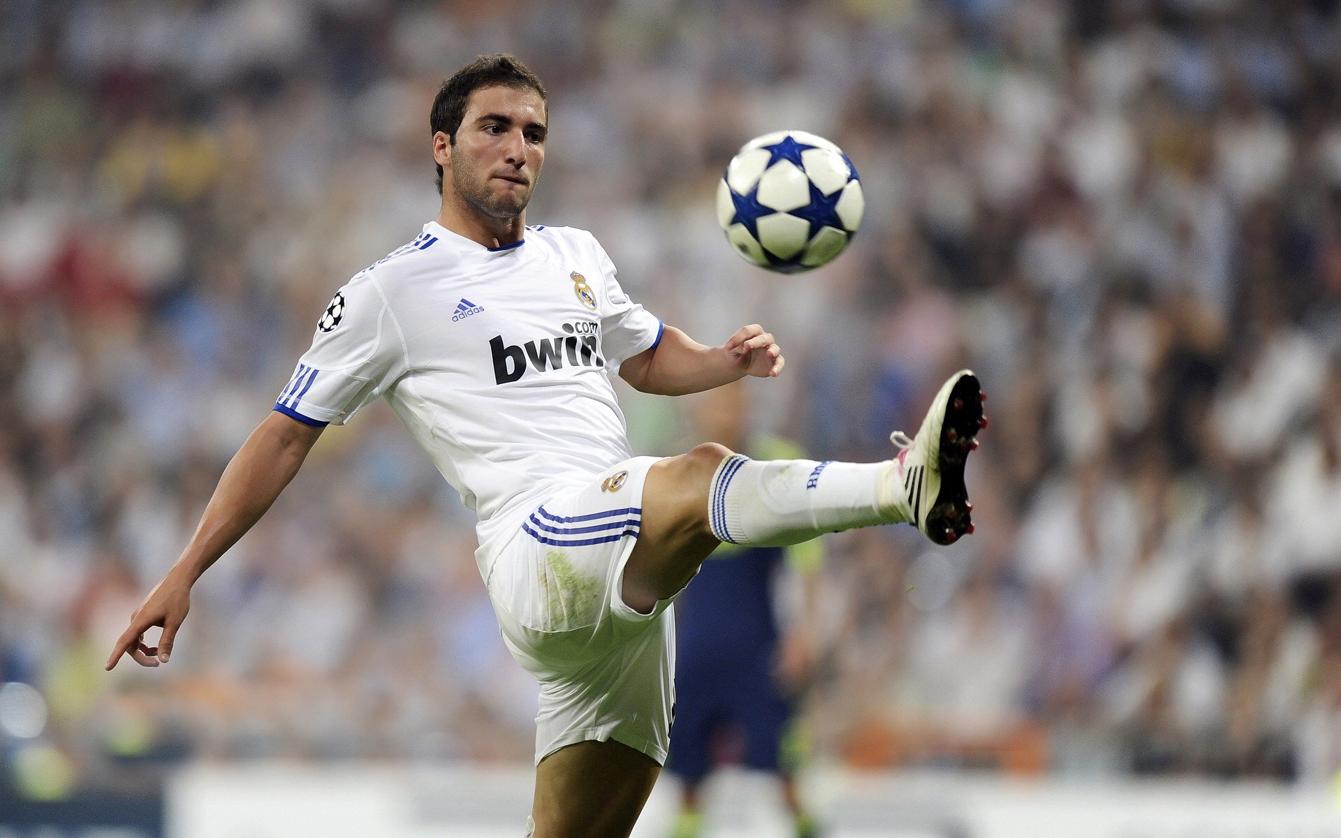 绿茵博弈，莫德里奇黄昏爆发破困局，尼日利亚战术铁链如何绞杀韩国锋芒？